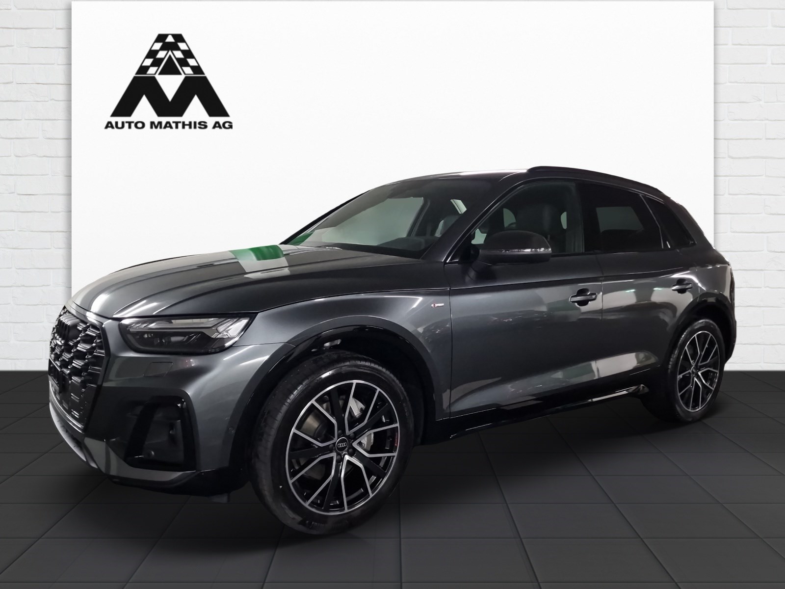 AUDI Q5 40 TDI Black Edition quattro S-tronic-image-0