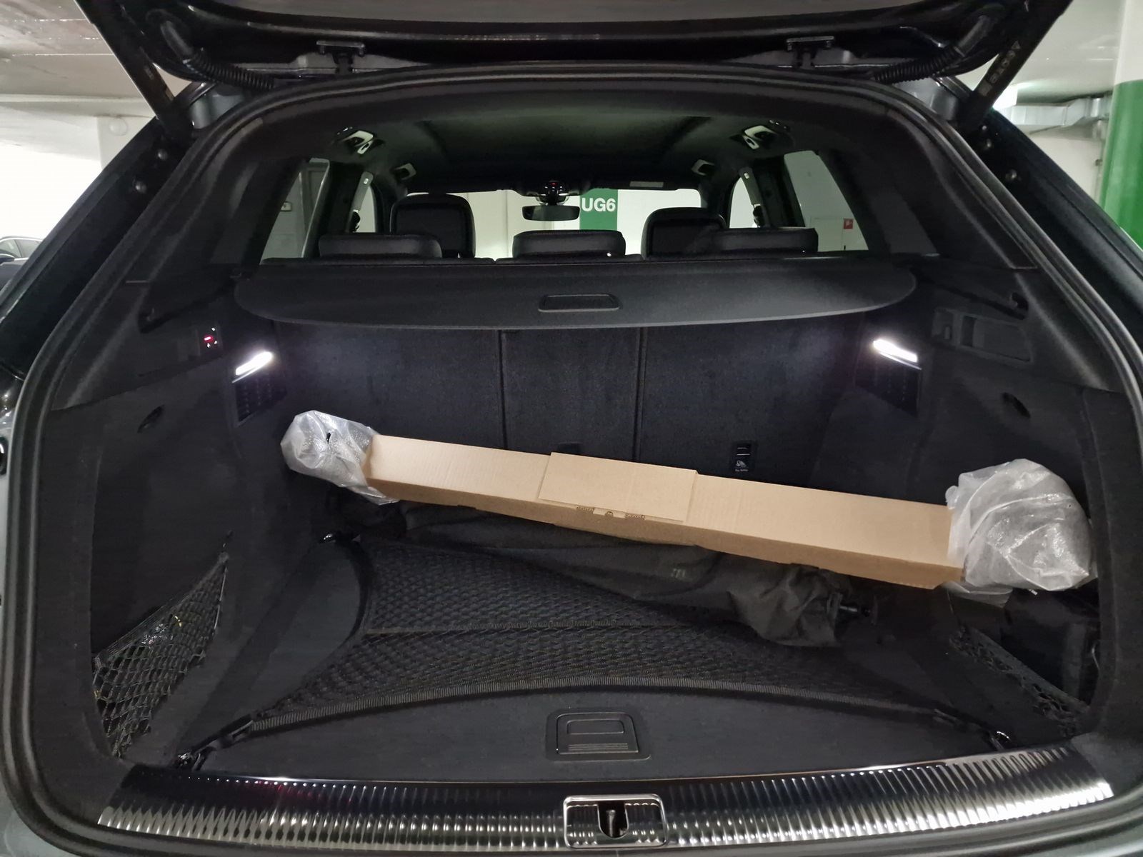 AUDI Q5 40 TDI Black Edition quattro S-tronic-image-8