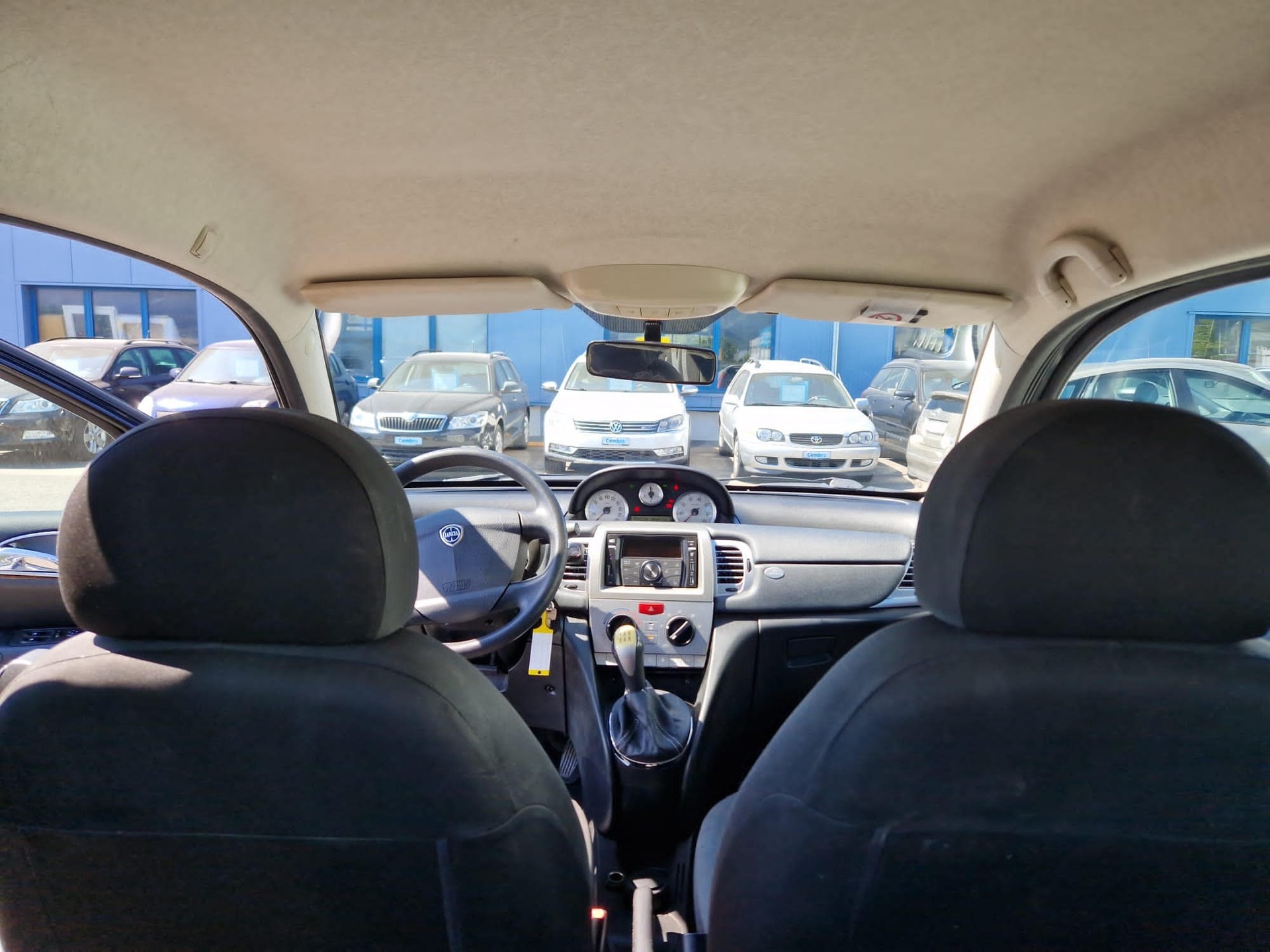 LANCIA Ypsilon 1.3 D-MJ Gold-image-10