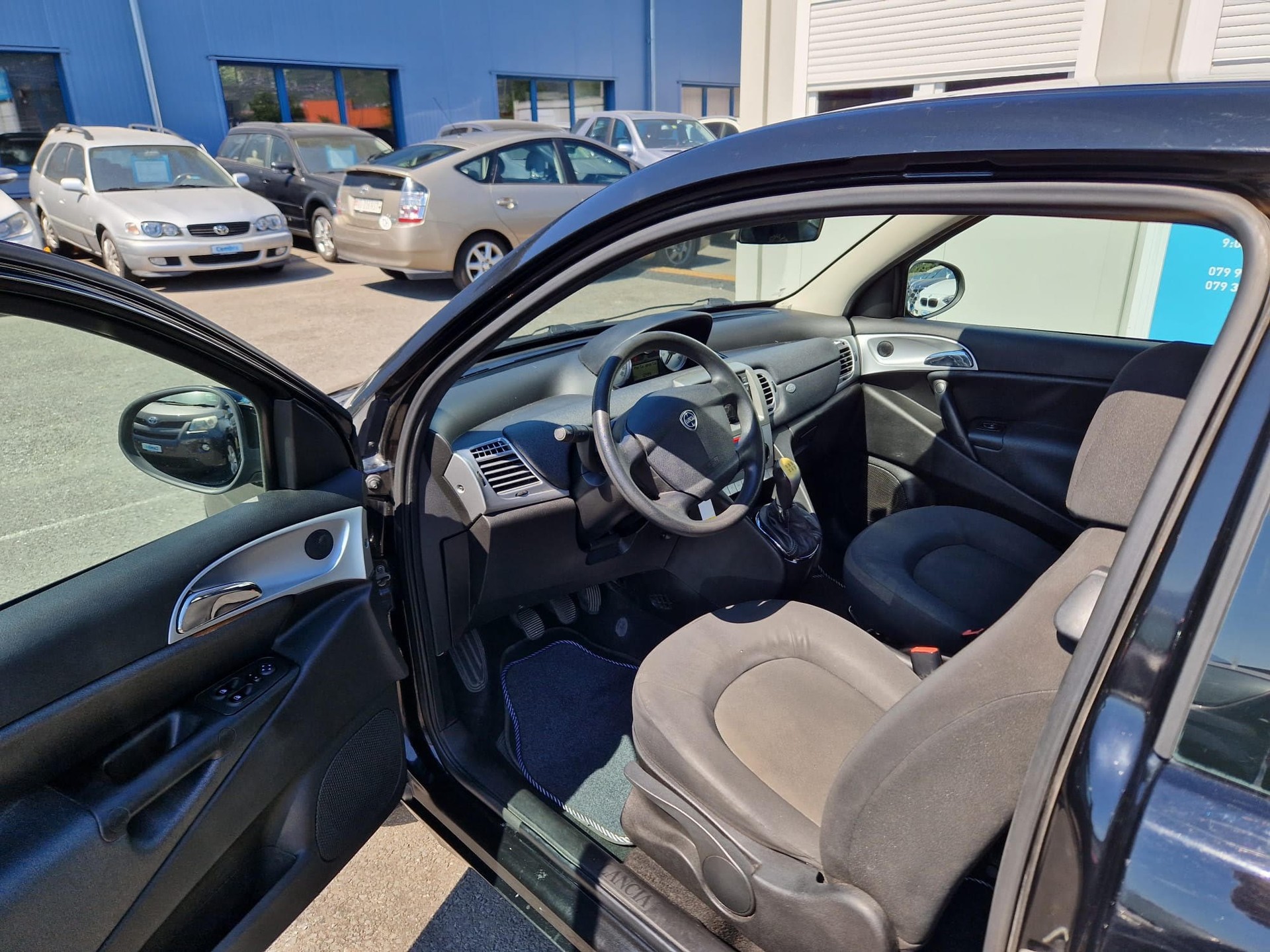 LANCIA Ypsilon 1.3 D-MJ Gold-image-7
