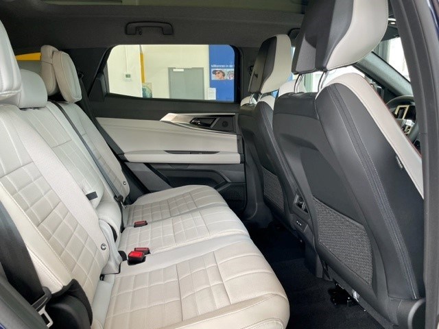 RENAULT Espace 1.2 E-Tech 200 Iconic-image-11