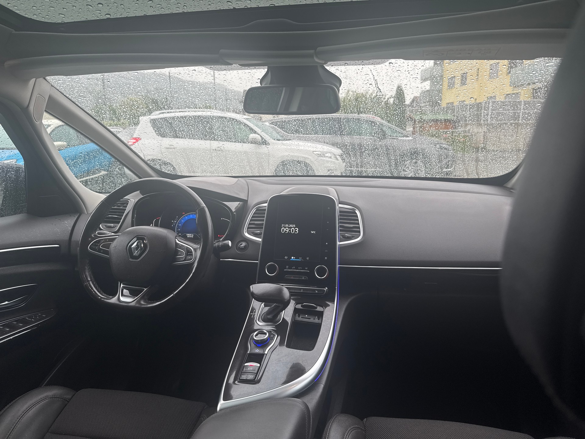RENAULT Espace 1.6 dCi Intens EDC-image-12