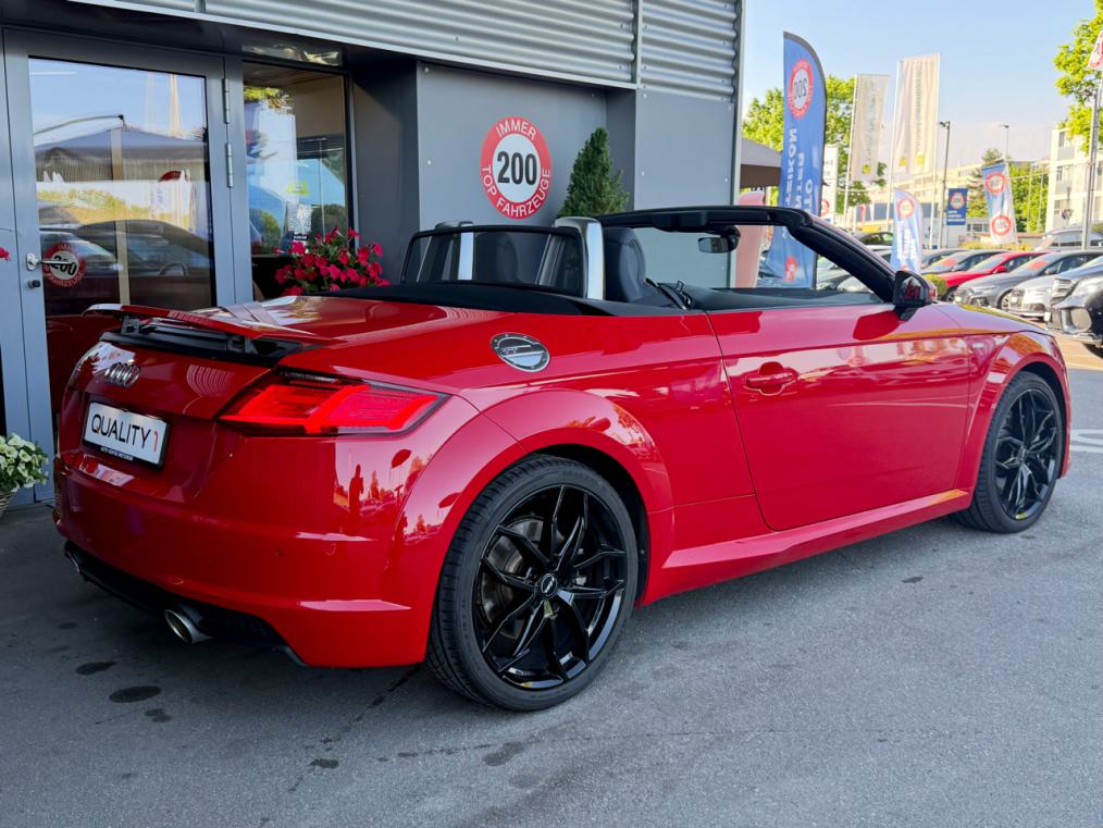 AUDI TT Roadster 45 TFSi S line-image-2