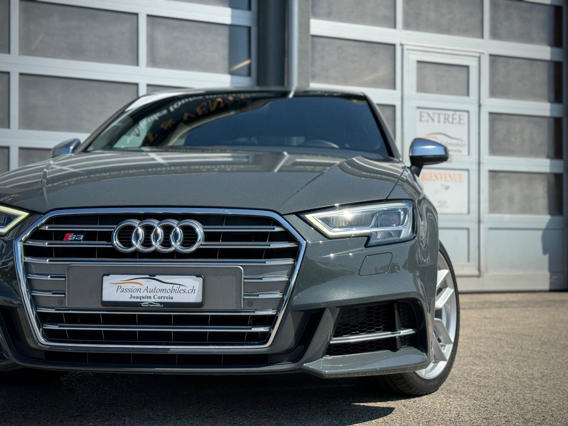AUDI S3 Sportback 2.0 TFSI quattro S-tronic - Véhicule Suisse (CH)-image-4