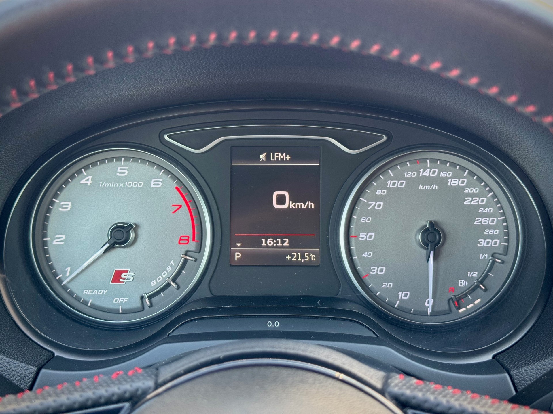 AUDI S3 Sportback 2.0 TFSI quattro S-tronic - Véhicule Suisse (CH)-image-9