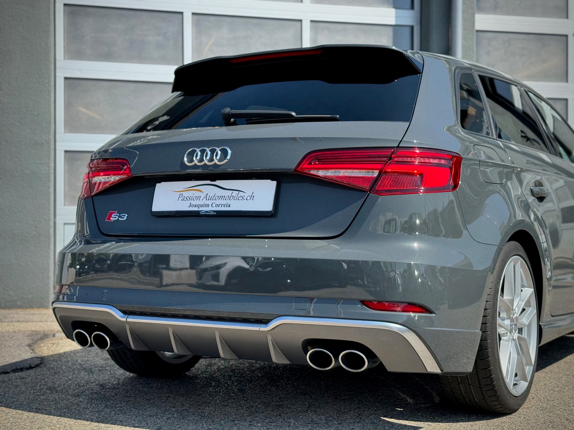 AUDI S3 Sportback 2.0 TFSI quattro S-tronic - Véhicule Suisse (CH)-image-6