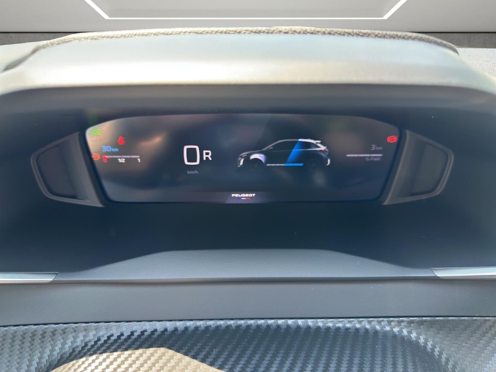 PEUGEOT 208 1.2 Hybrid 110 Allure Premium-image-11