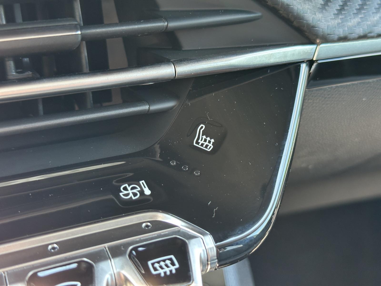 PEUGEOT 208 1.2 Hybrid 110 Allure Premium-image-16