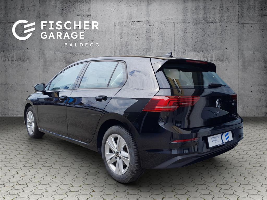 VW Golf 1.5 TSI Basis-image-1