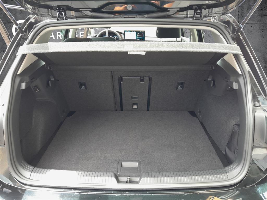 VW Golf 1.5 TSI Basis-image-11