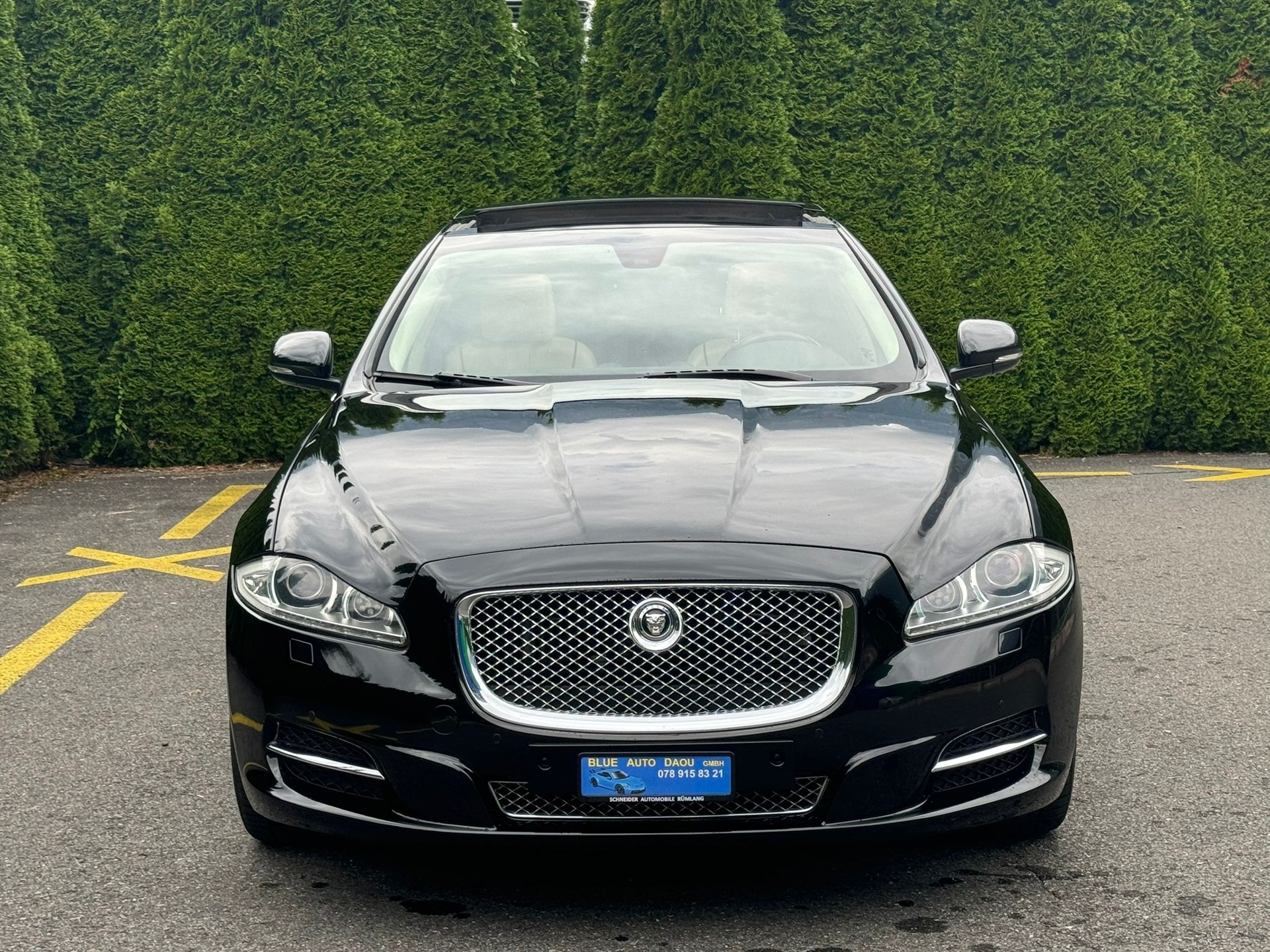 JAGUAR XJ LWB 5.0 V8 Premium Luxury Automatic-image-0