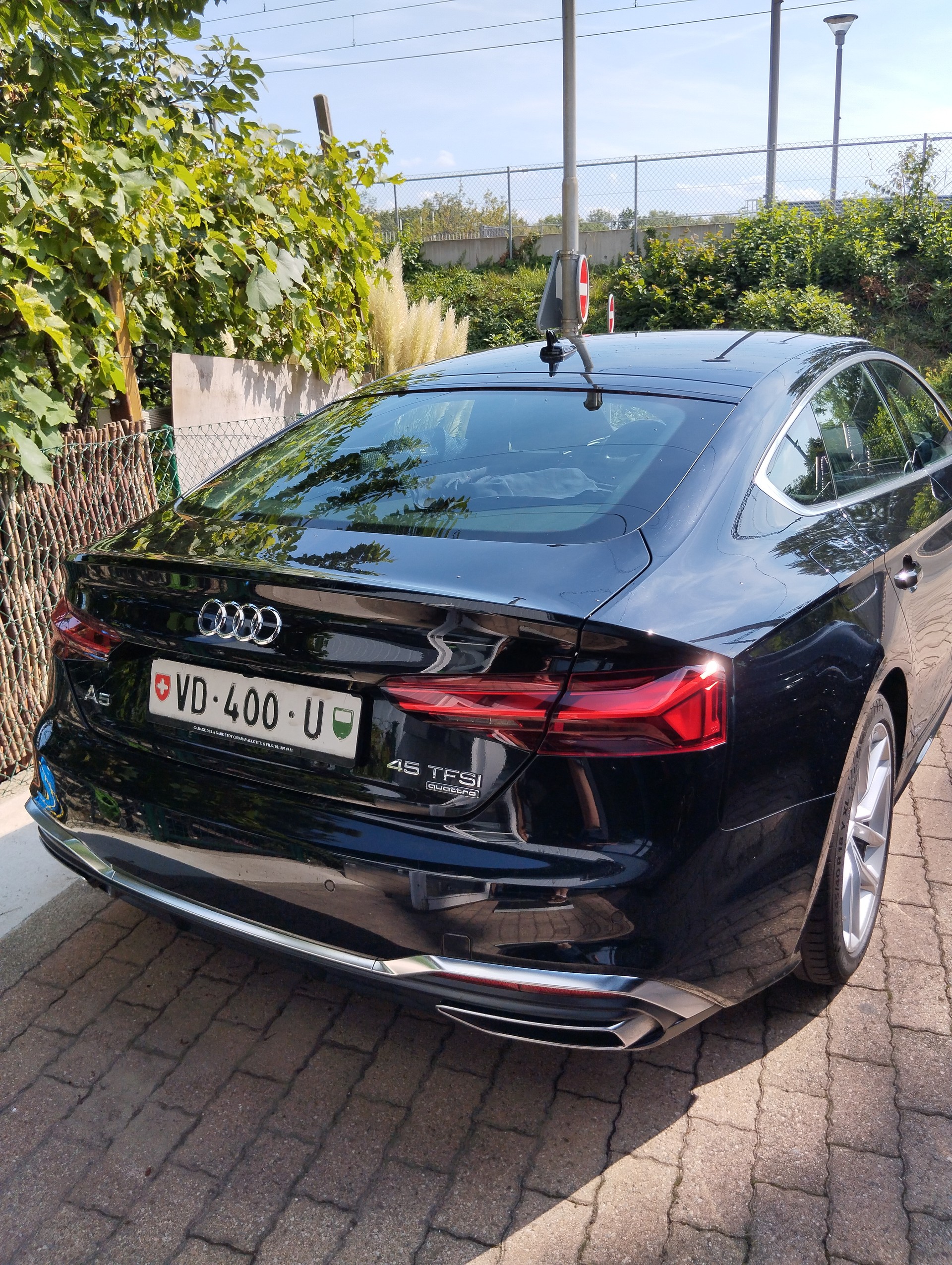 AUDI A5 Sportback 45 TFSI S-Line S-tronic quattro-image-2
