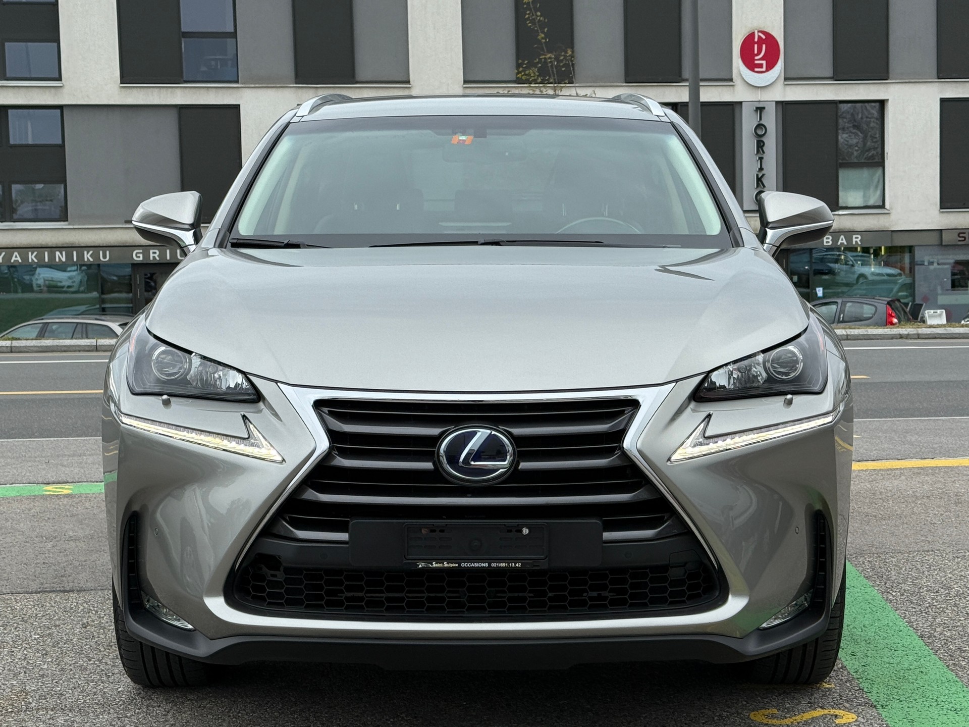LEXUS NX 300h comfort E-Four Automatic-showroom-element-1