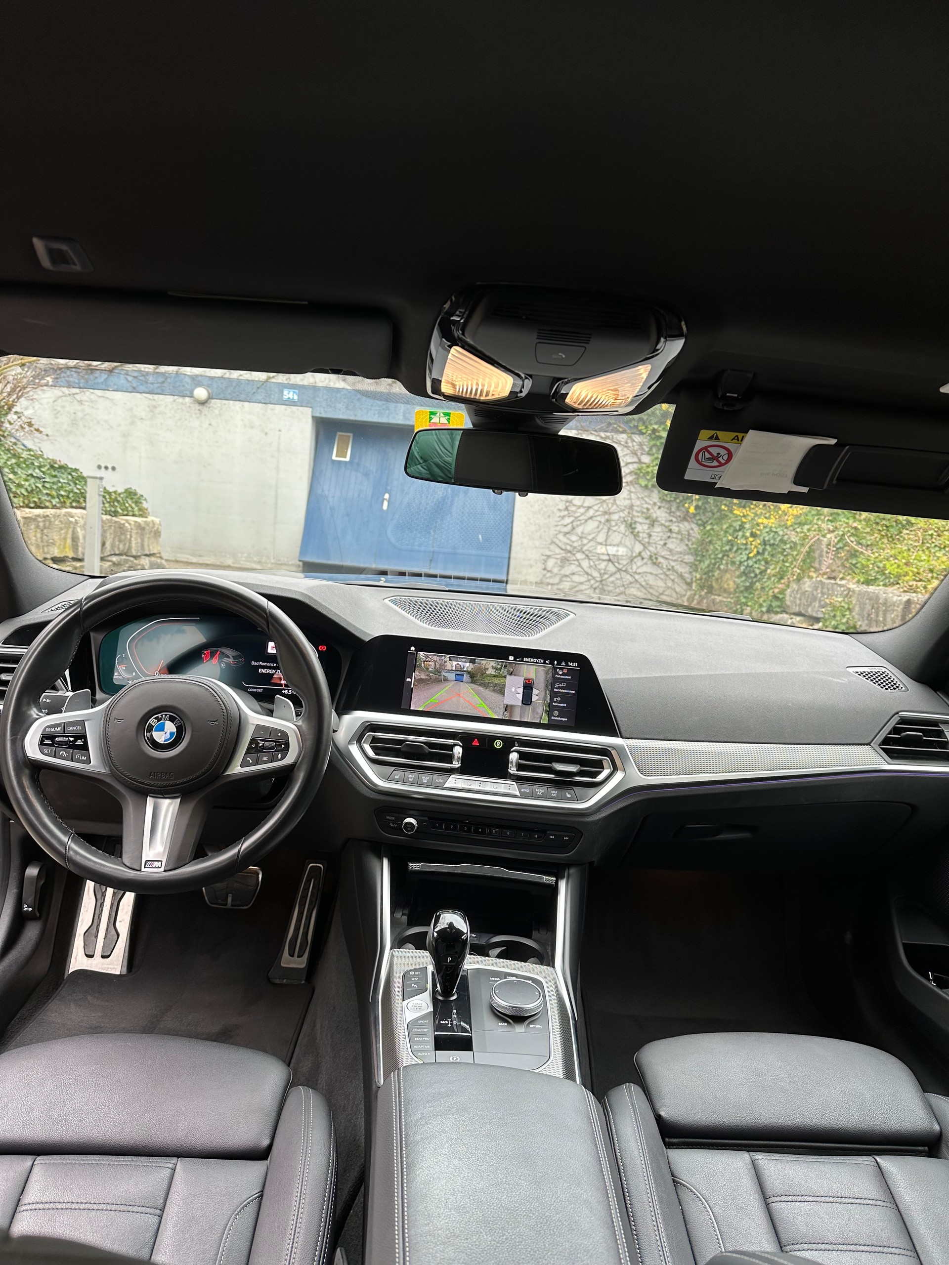BMW 320d xDrive 48V Touring M Sport Steptronic-image-5