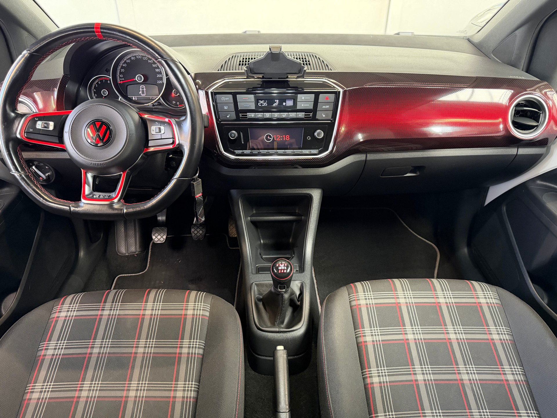 VW Up 1.0 TSI GTI-image-4