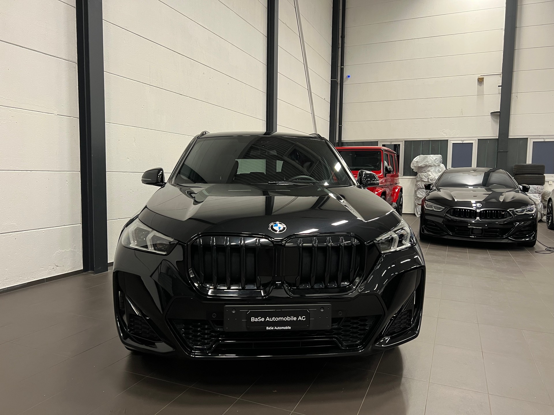 BMW X1 xDrive 23i 48V M Sport-image-6