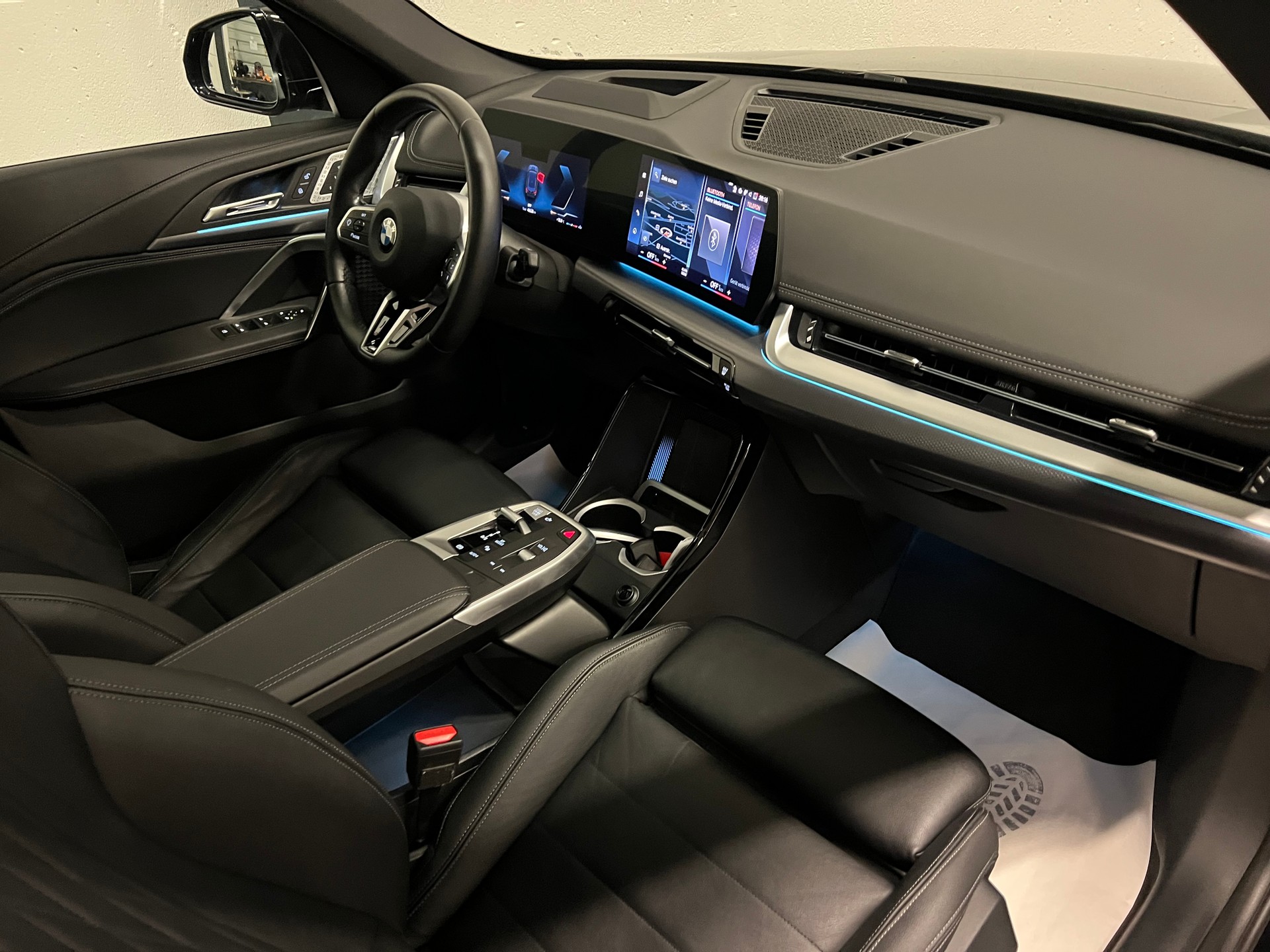 BMW X1 xDrive 23i 48V M Sport-image-18
