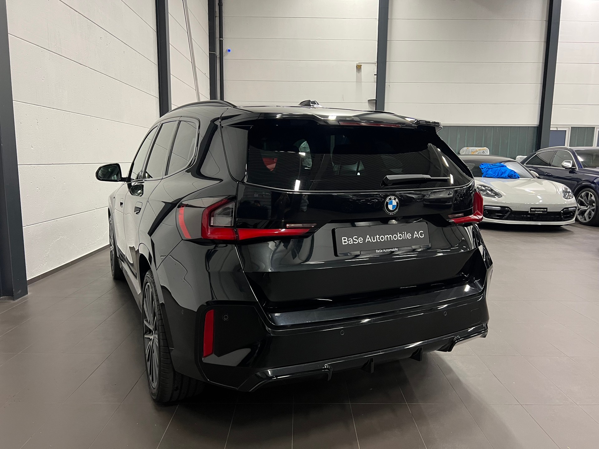 BMW X1 xDrive 23i 48V M Sport-image-14