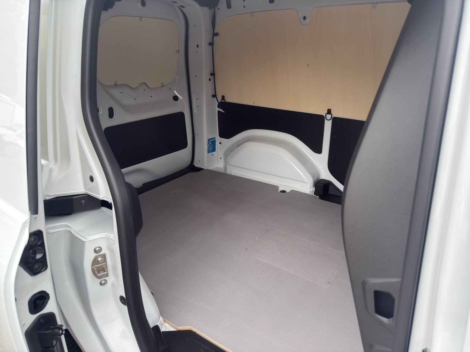 MERCEDES-BENZ eCitan 45kWh Base-image-7