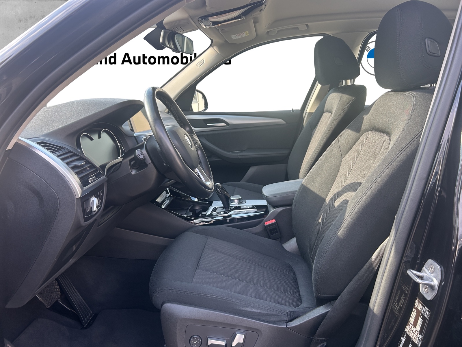BMW X3 30i xDrive-image-9