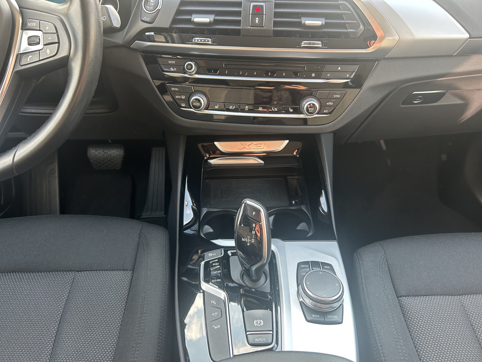 BMW X3 30i xDrive-image-15
