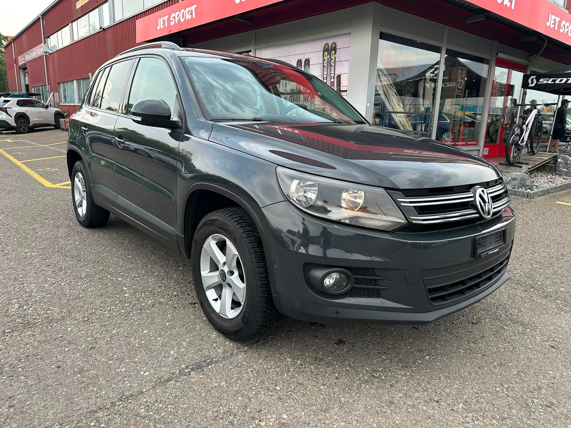 VW Tiguan 2.0 TDI BlueMotion Start 4Motion-image-3