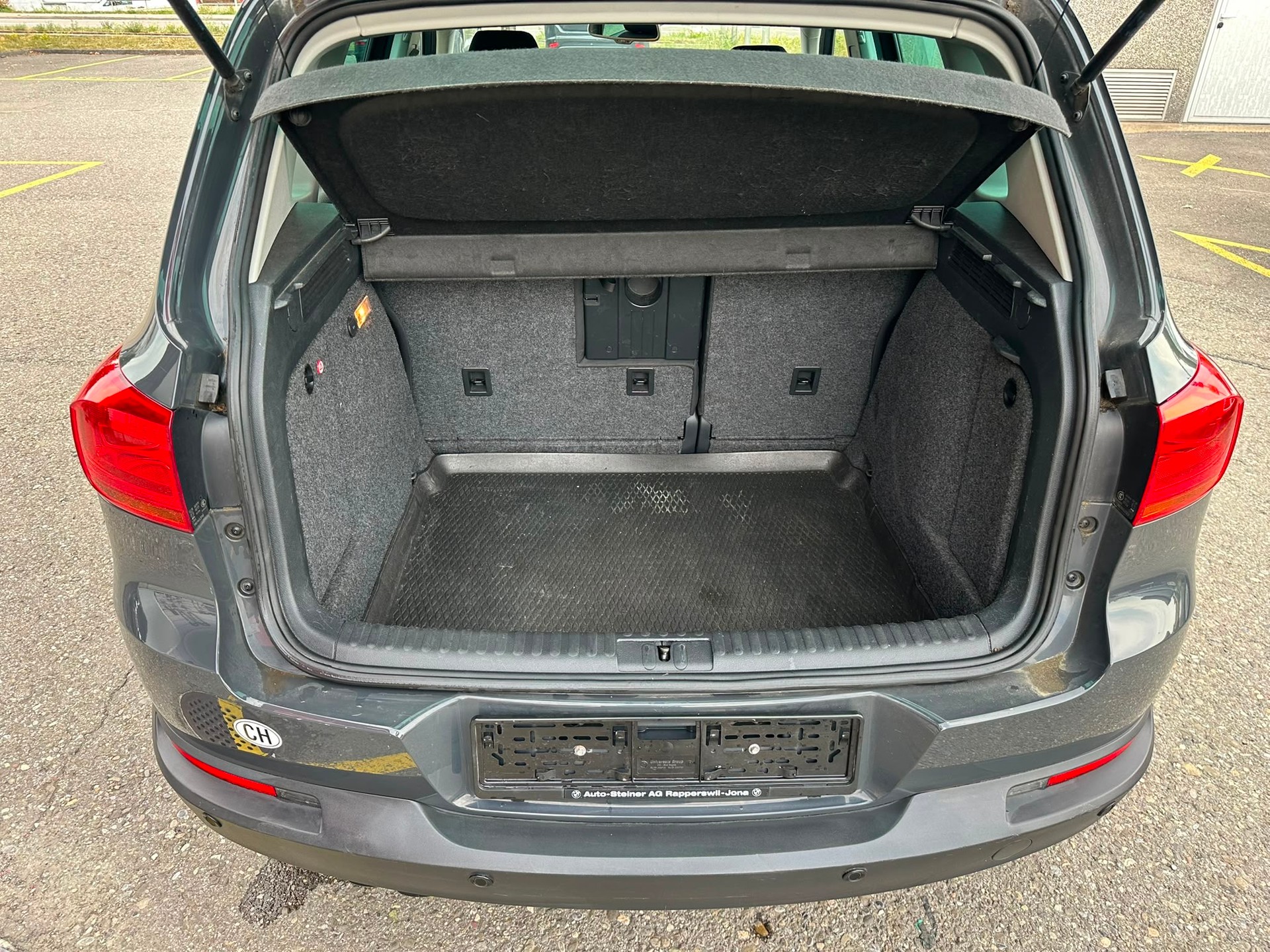 VW Tiguan 2.0 TDI BlueMotion Start 4Motion-image-11