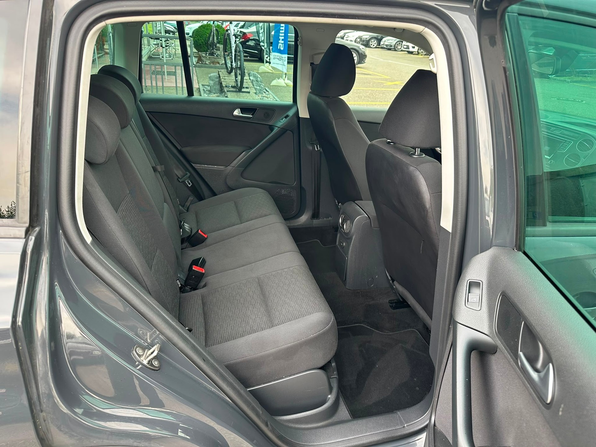 VW Tiguan 2.0 TDI BlueMotion Start 4Motion-image-14