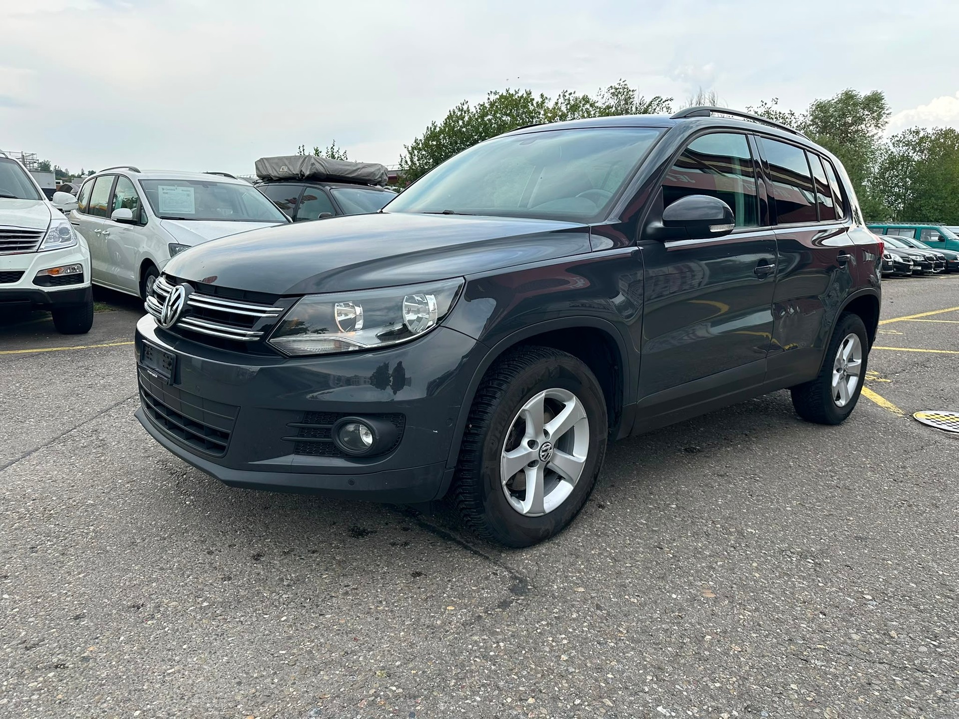 VW Tiguan 2.0 TDI BlueMotion Start 4Motion-image-1