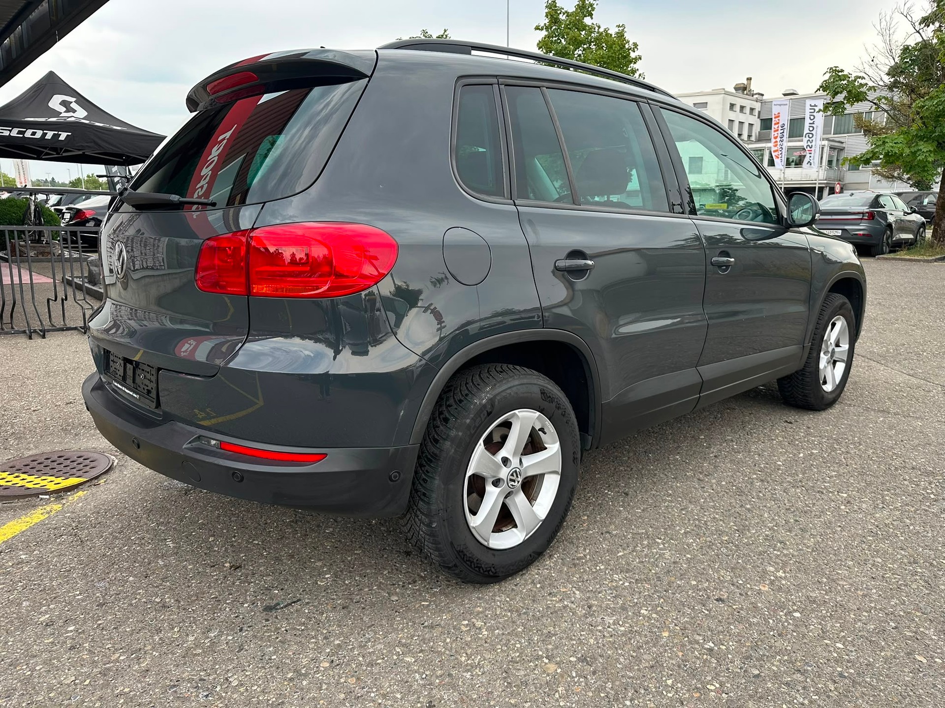 VW Tiguan 2.0 TDI BlueMotion Start 4Motion-image-5