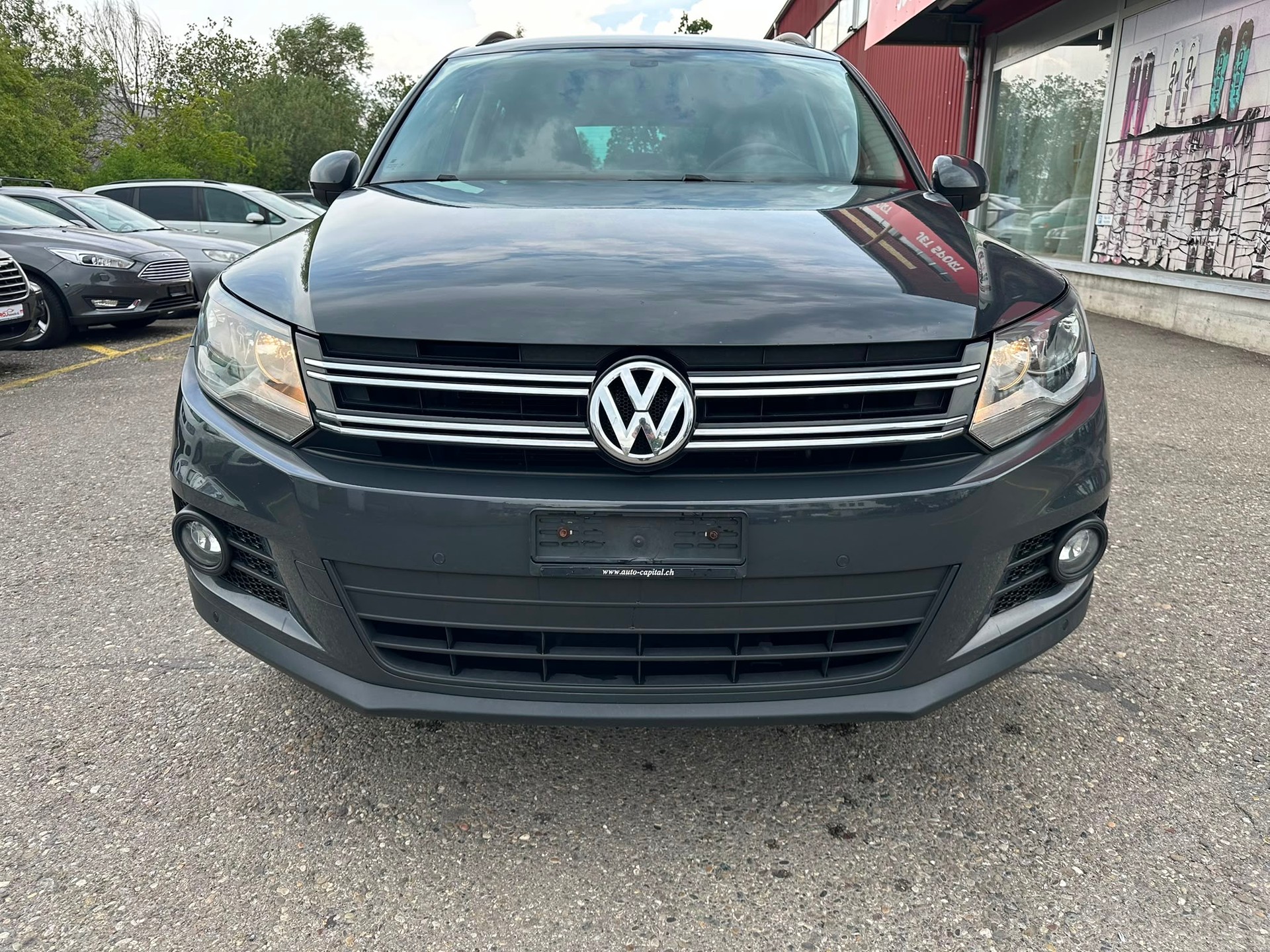 VW Tiguan 2.0 TDI BlueMotion Start 4Motion-image-2