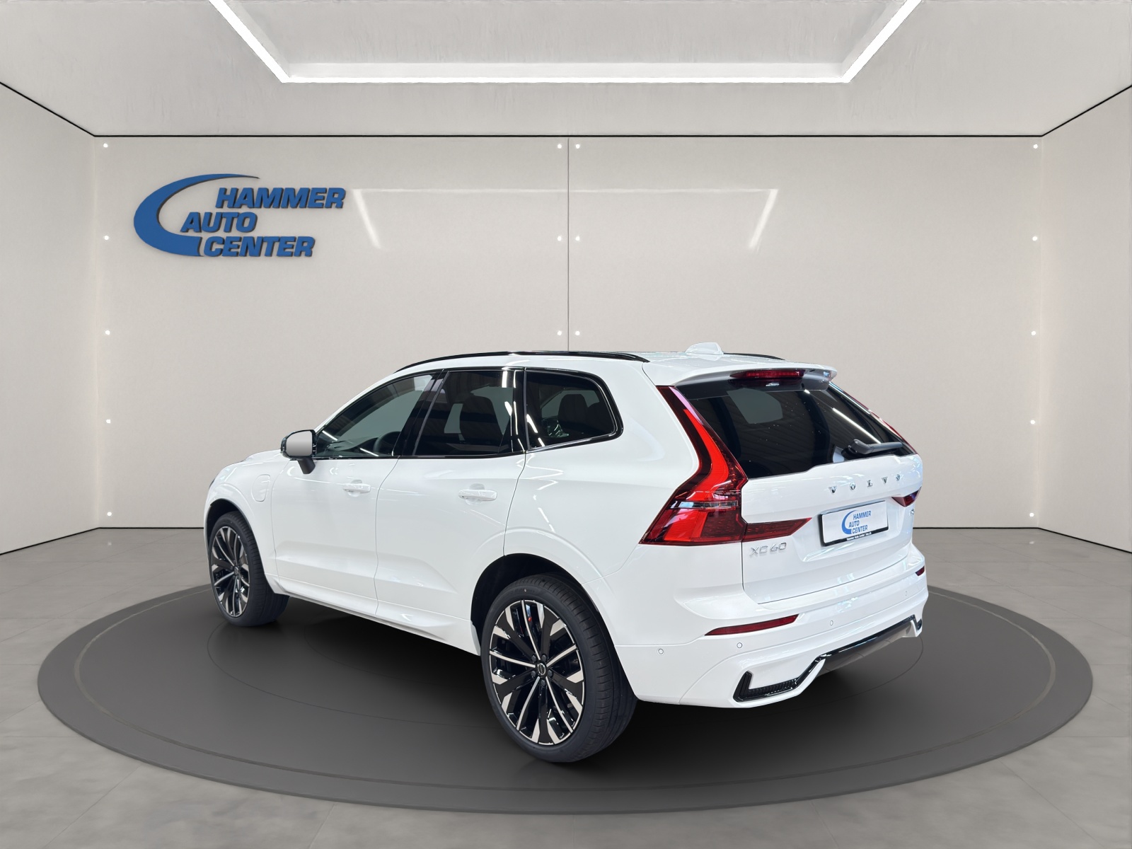 VOLVO XC60 2.0 T6 TE Ultra Dark eAWD-image-2