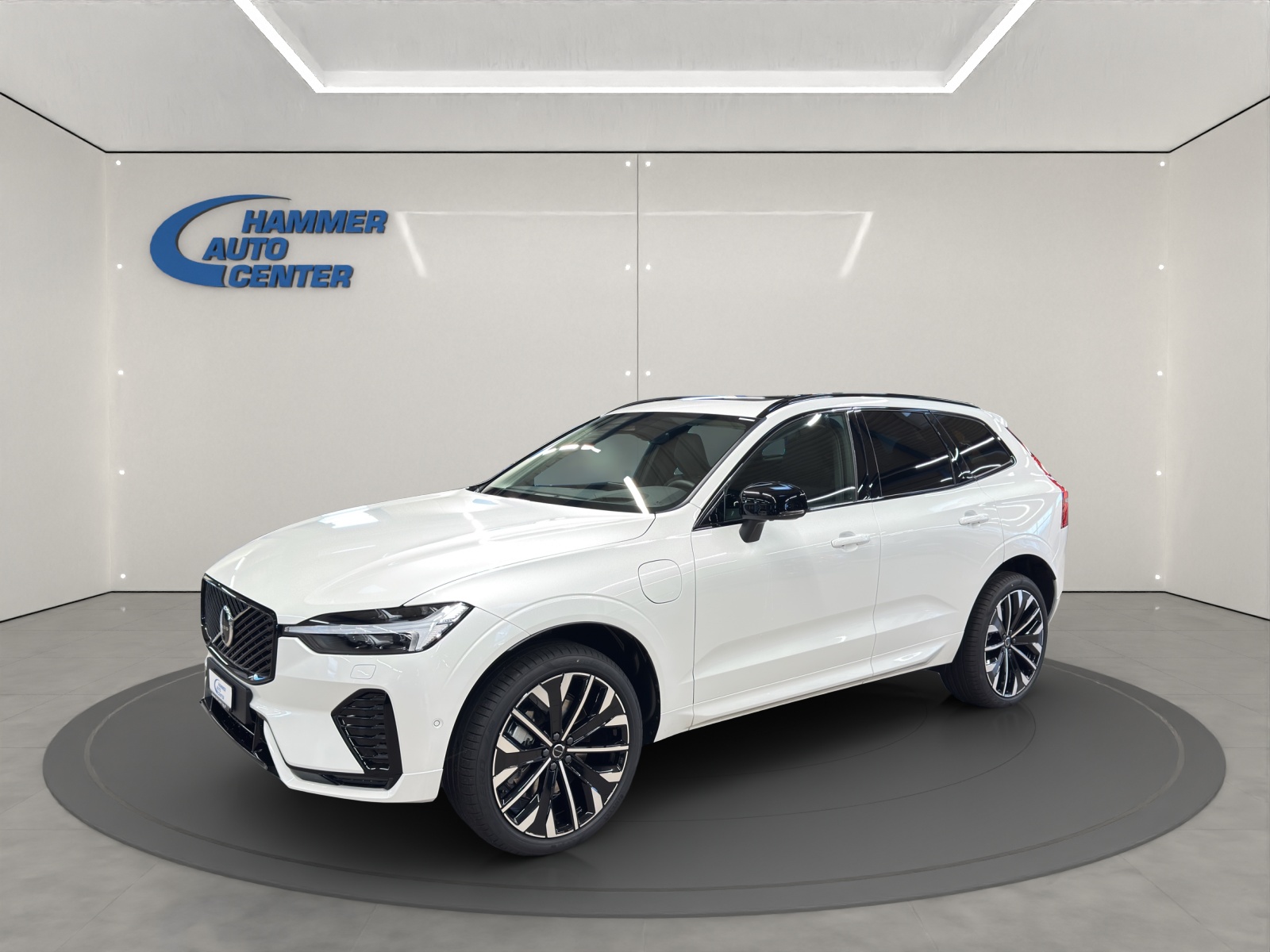VOLVO XC60 2.0 T6 TE Ultra Dark eAWD-image-0