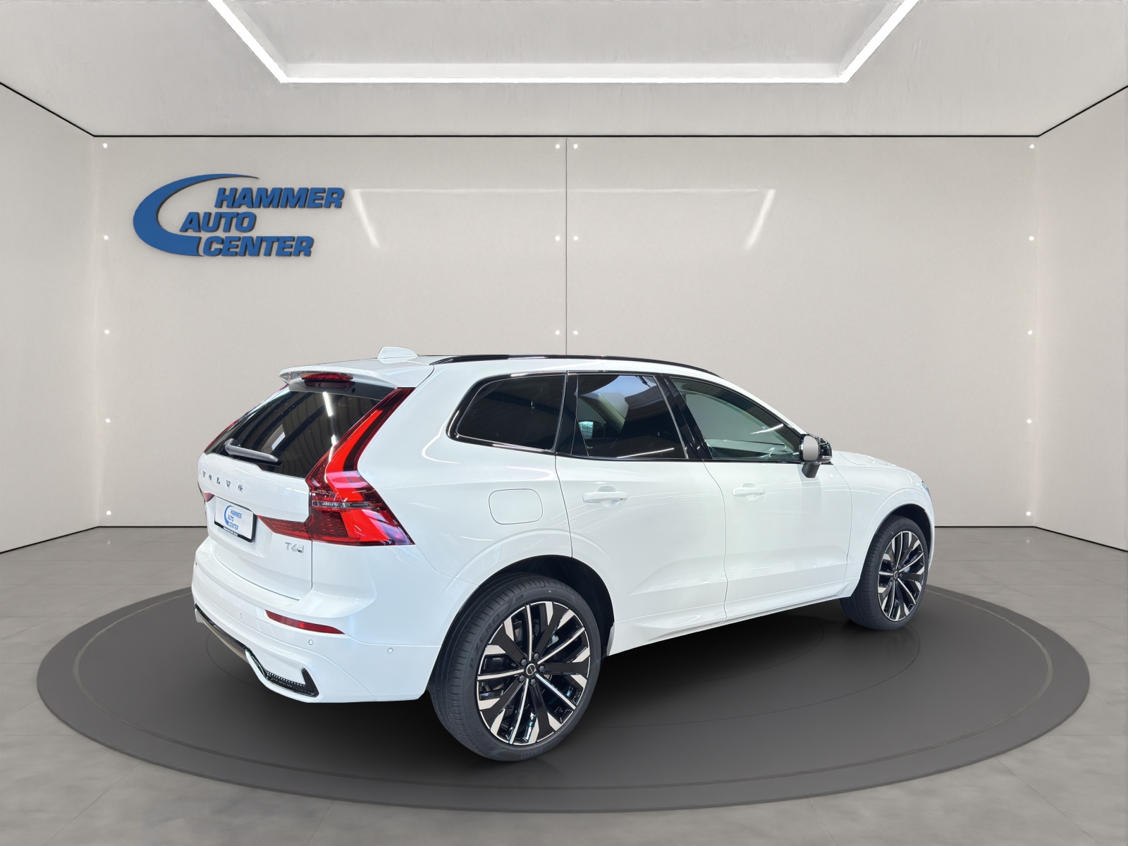 VOLVO XC60 2.0 T6 TE Ultra Dark eAWD-image-4