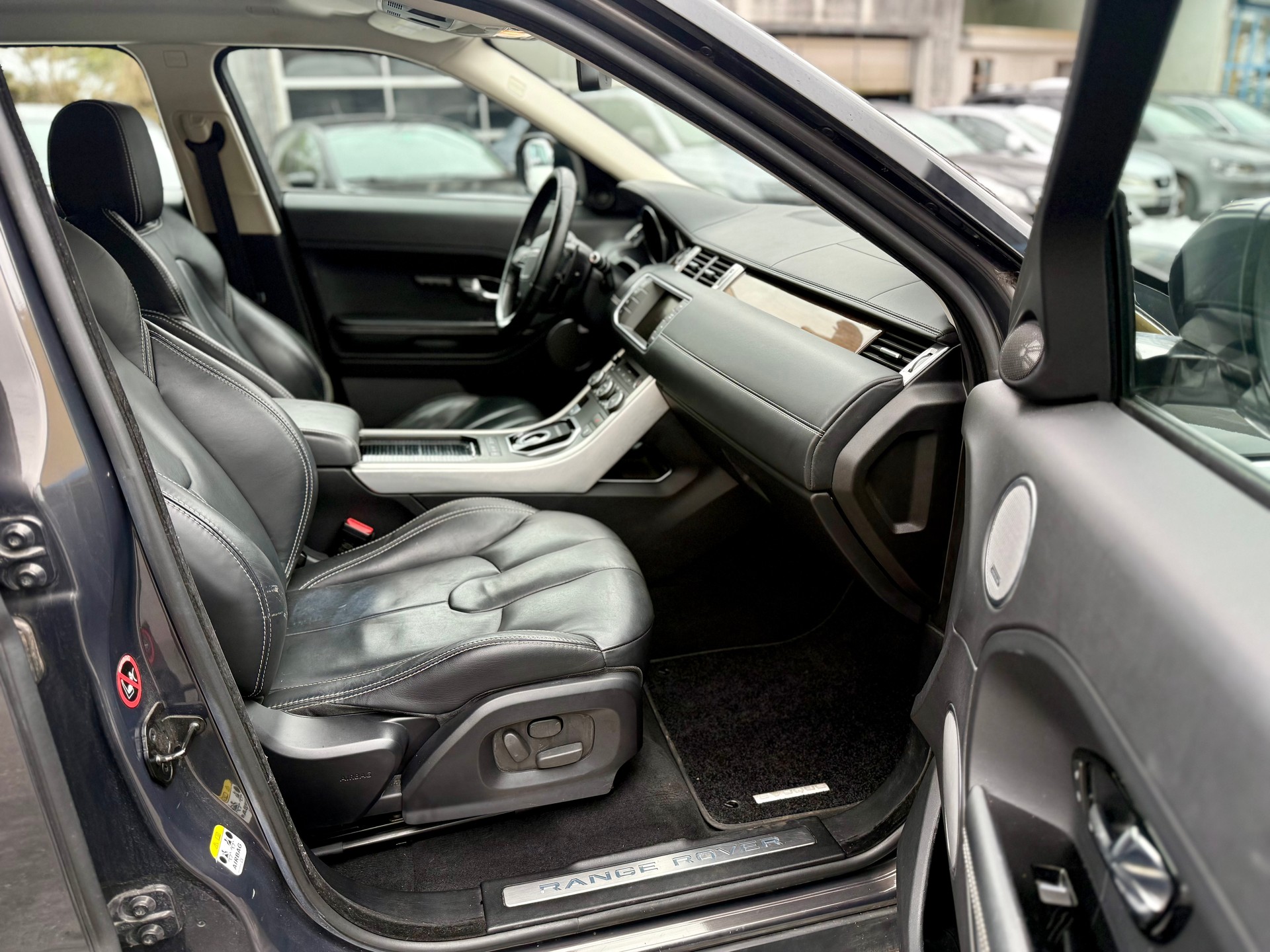 LAND ROVER Range Rover Evoque 2.0 Si4 Prestige AT6-image-7