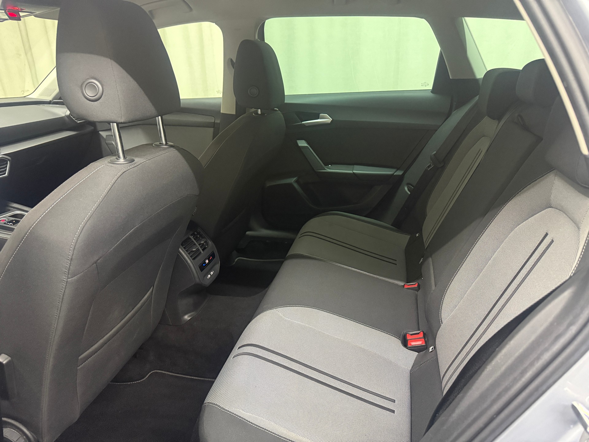 SEAT Leon ST 2.0 TDI EVO DSG Style-image-11