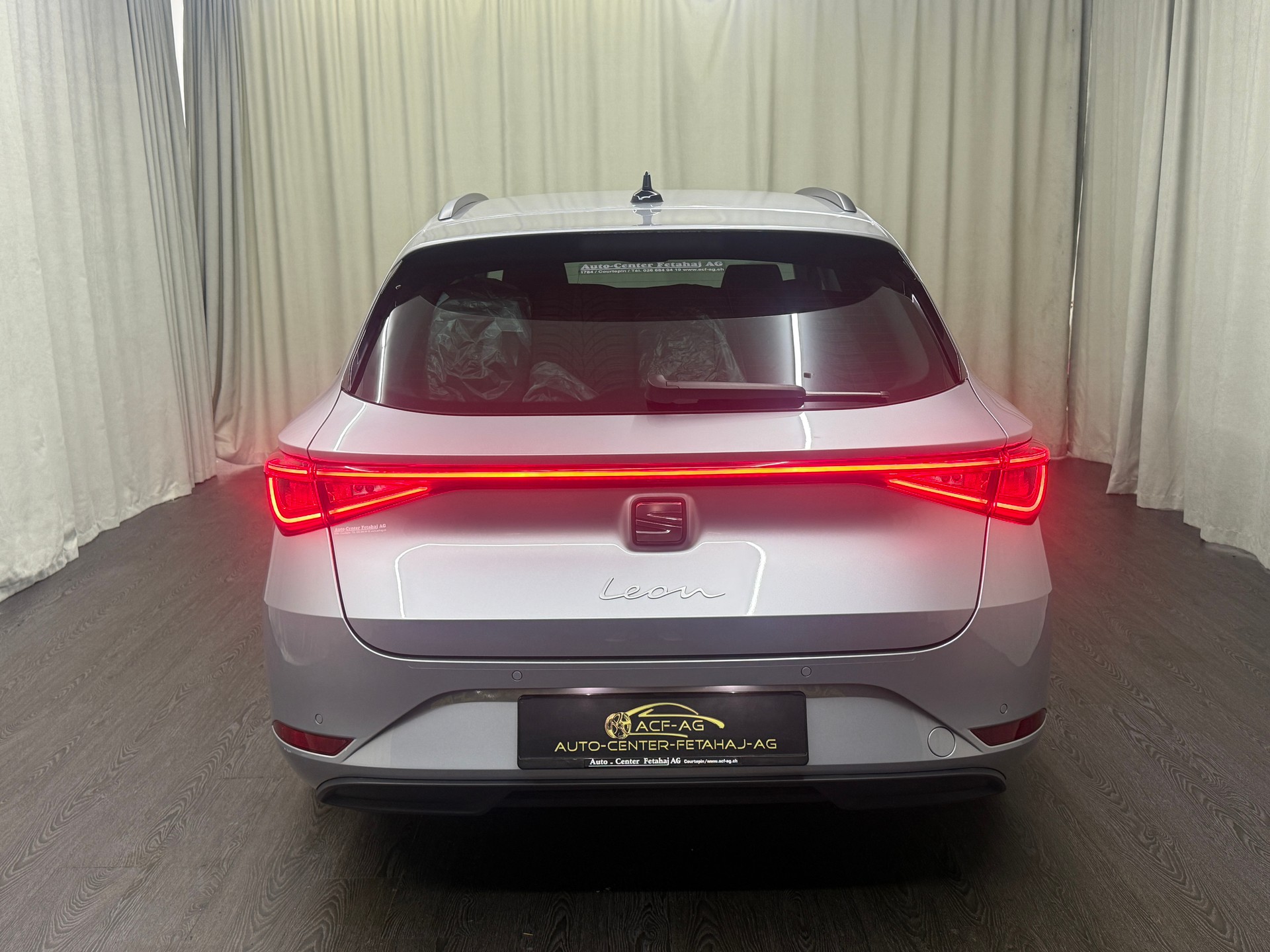 SEAT Leon ST 2.0 TDI EVO DSG Style-image-4