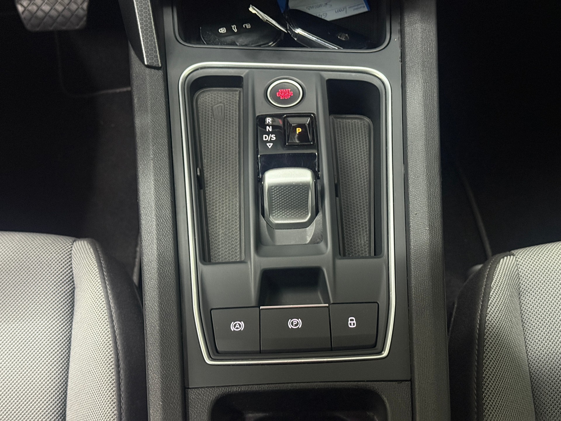 SEAT Leon ST 2.0 TDI EVO DSG Style-image-12