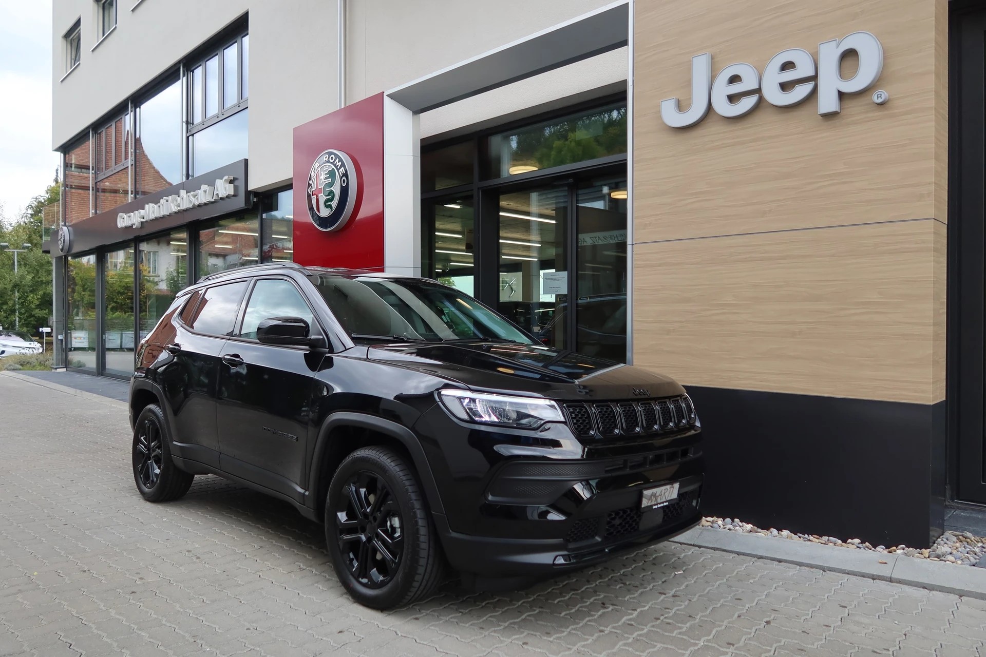 JEEP Compass 4x2 1.5 T N Eagle-image-3