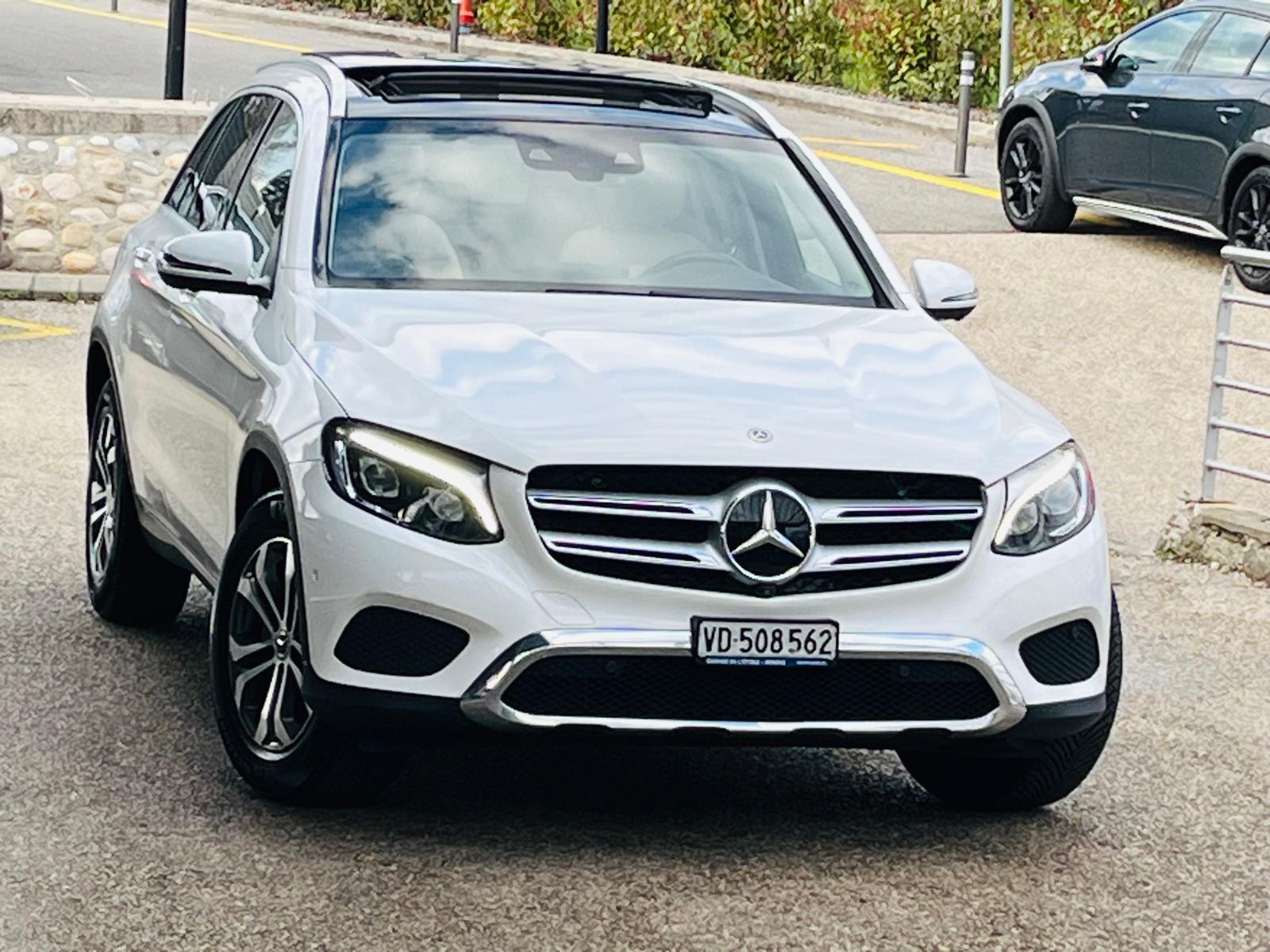 MERCEDES-BENZ GLC 250 AMG Line 4Matic 9G-Tronic