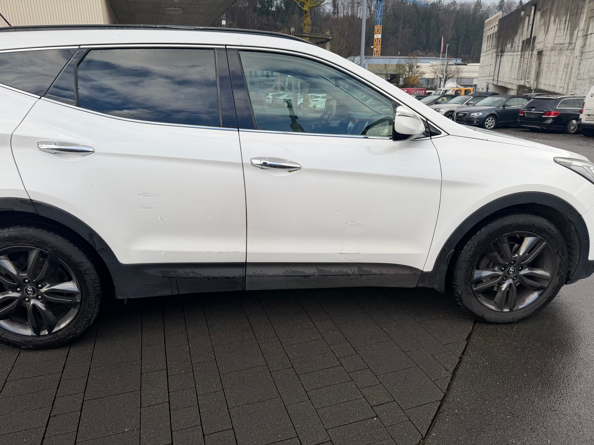 HYUNDAI SANTA FE-image-5
