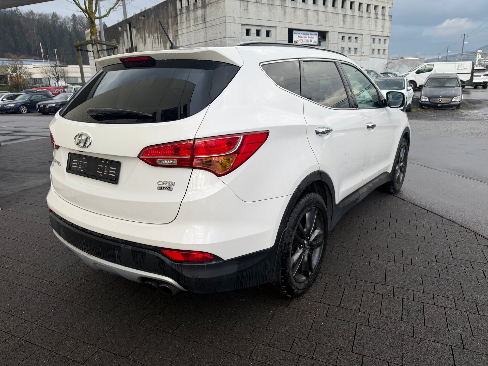 HYUNDAI SANTA FE-image-4