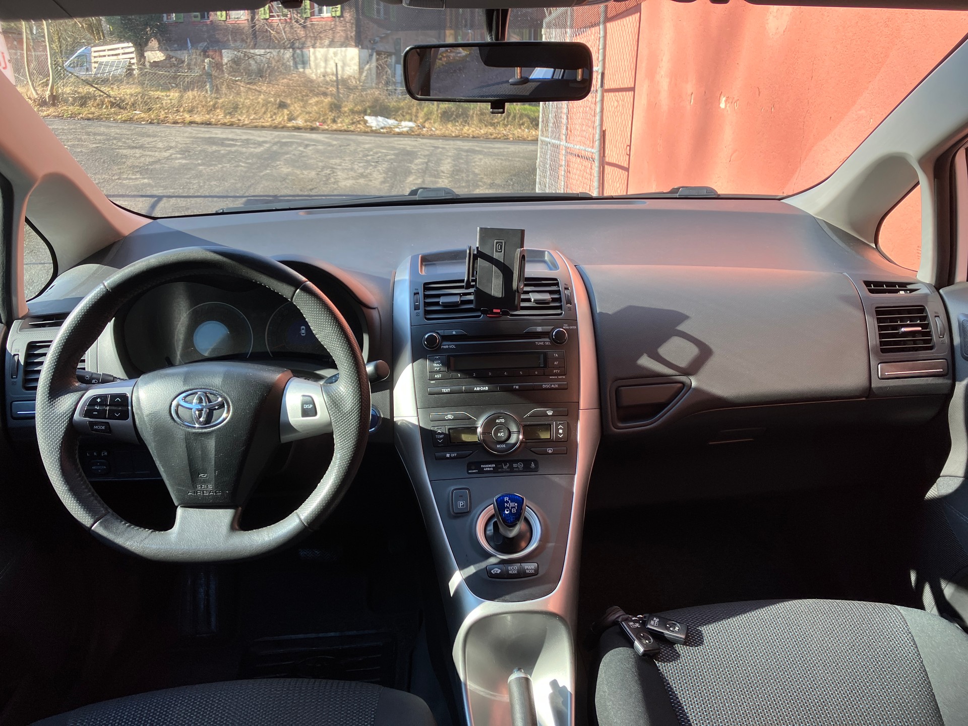 TOYOTA Auris 1.8 16V HSD Linea Luna-image-6