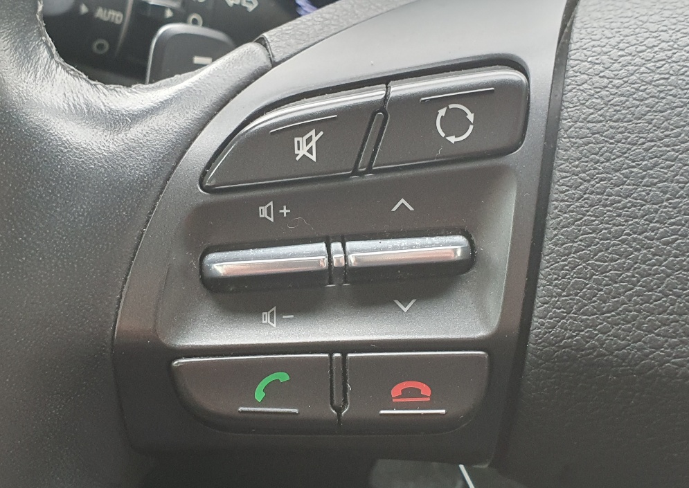 HYUNDAI i30 1.4 T-GDI Launch Automat-image-10