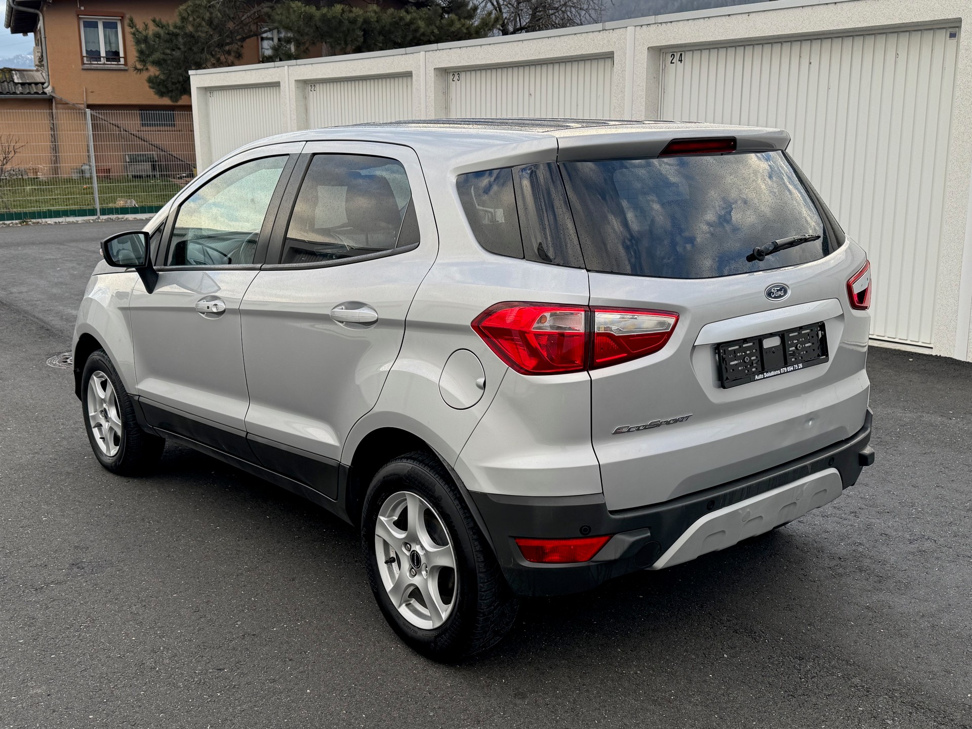 FORD EcoSport 1.0 SCTi Titanium-image-3