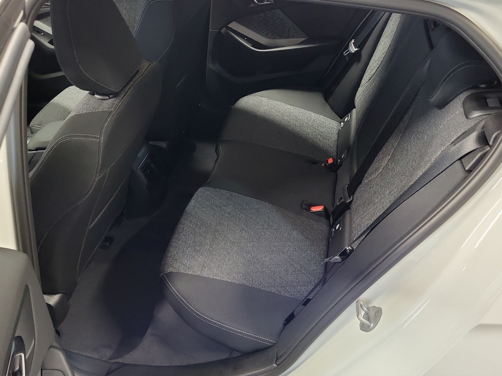 BMW 116 Steptronic-image-11