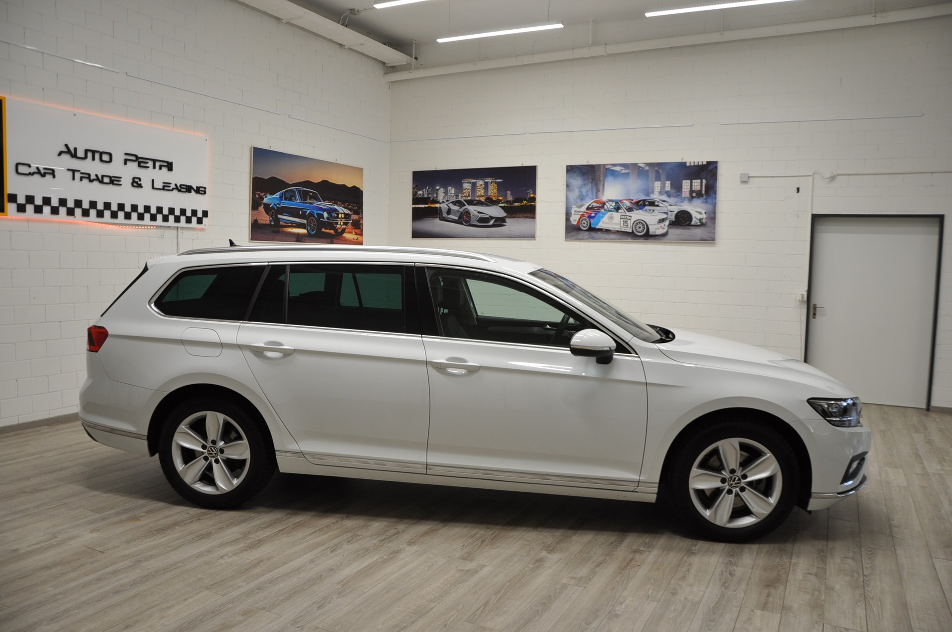 VW Passat 2.0 TDI BMT Elegance 4Motion DSG-image-4