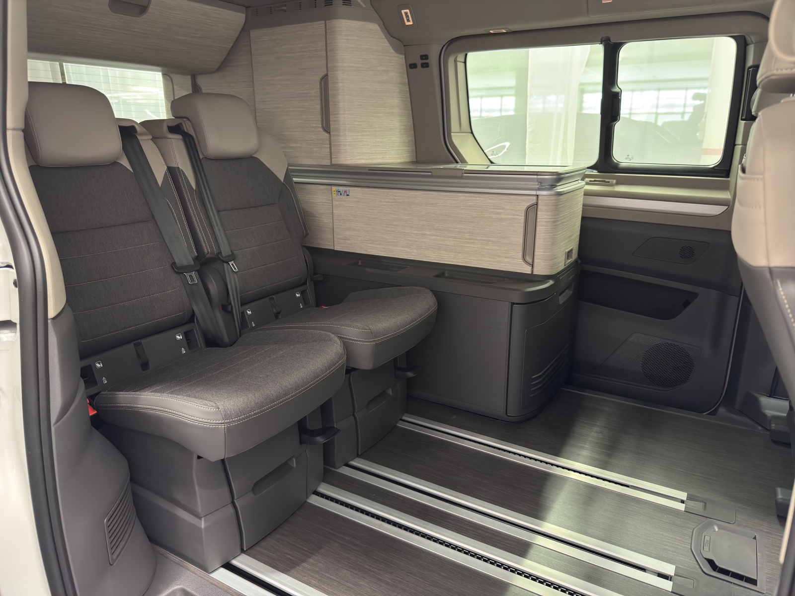 VW T7 California 2.0 TSI Ocean Liberty DSG-image-9