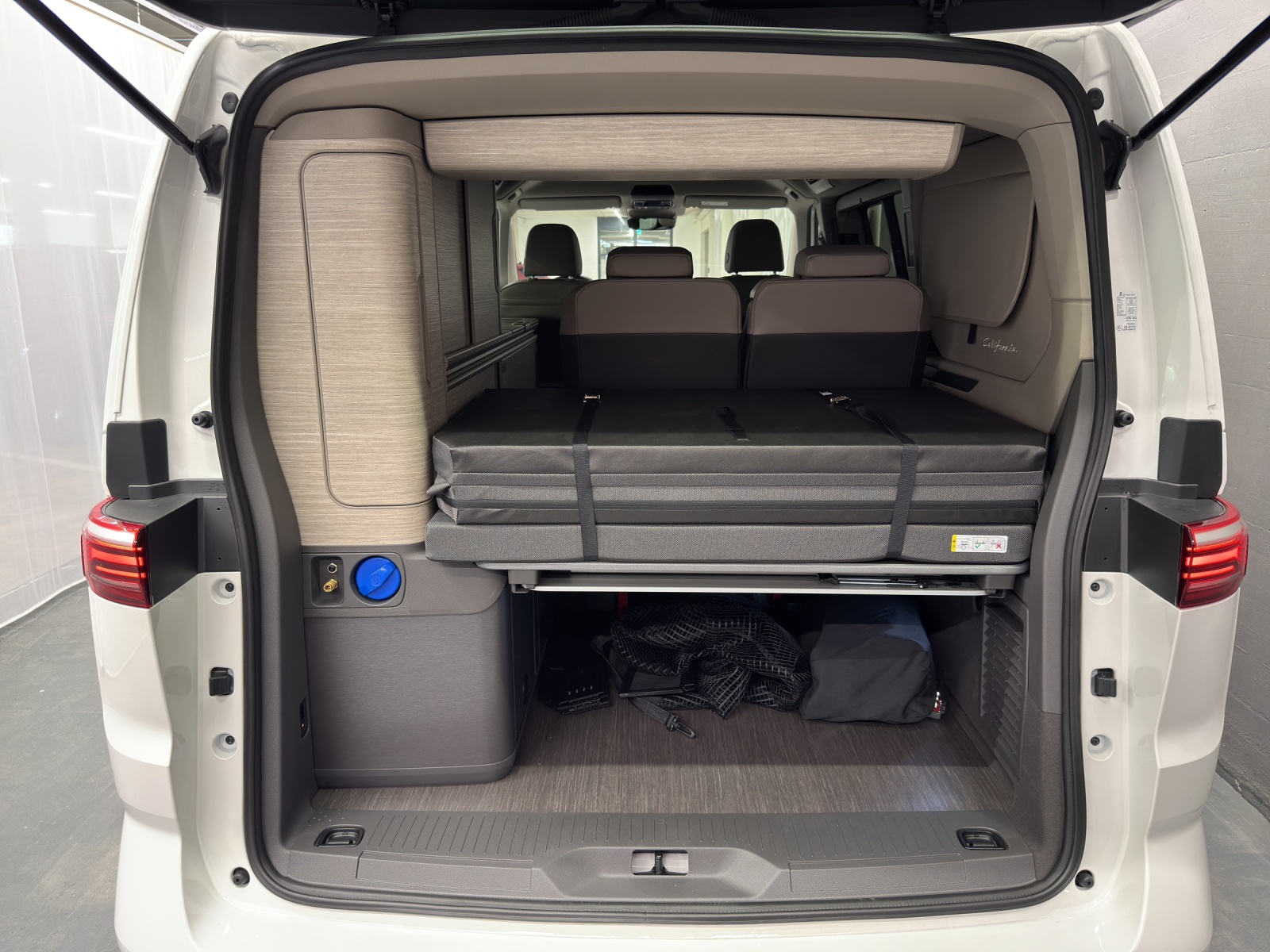 VW T7 California 2.0 TSI Ocean Liberty DSG-image-10