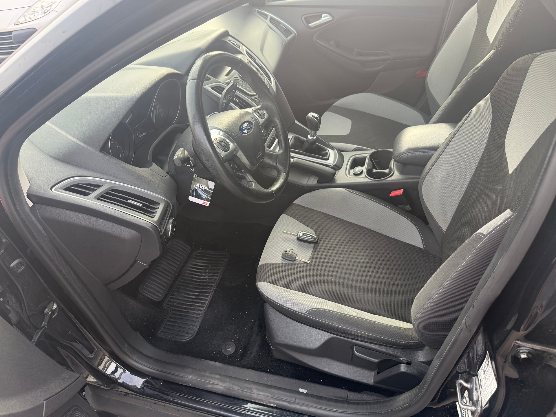 FORD Focus 1.0 SCTi Carving-image-4
